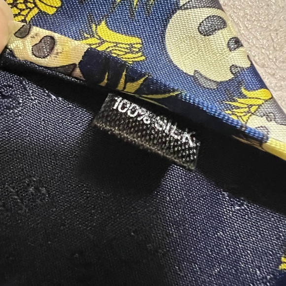 Gold City Tie Handmade Men Tie Neck Tie 100% Silk Classic Length Panda Print. - Picture 6 of 6